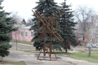 Новые сооружения на площади Азовского осадного сидения