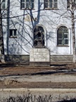  Скульптура Пушкина у школы №11